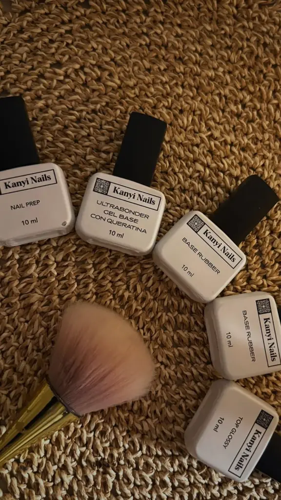 Kit iniciación Manicura 1.webp